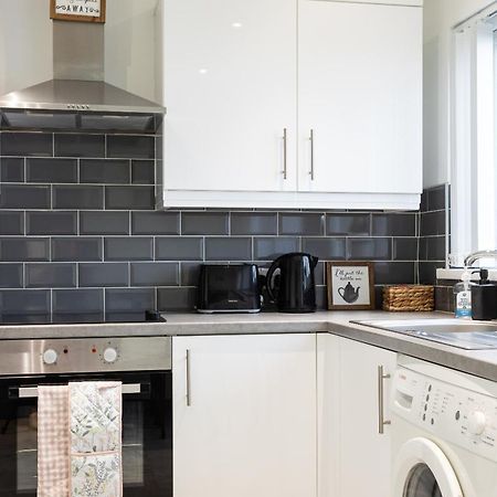 Fully Refurbished North Belfast Home 2 Екстериор снимка