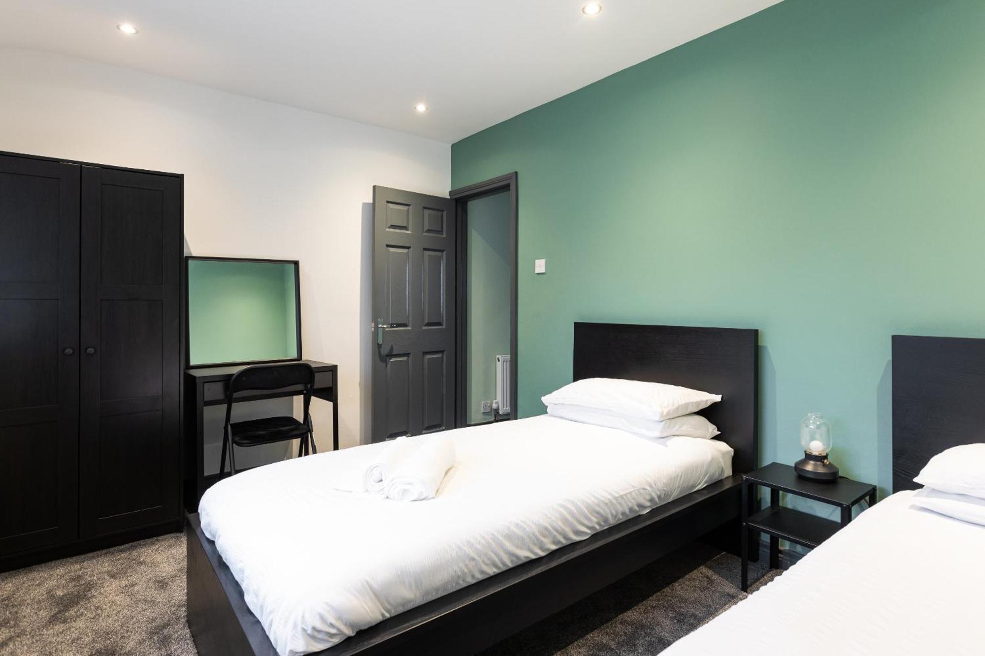 Fully Refurbished North Belfast Home 2 Екстериор снимка